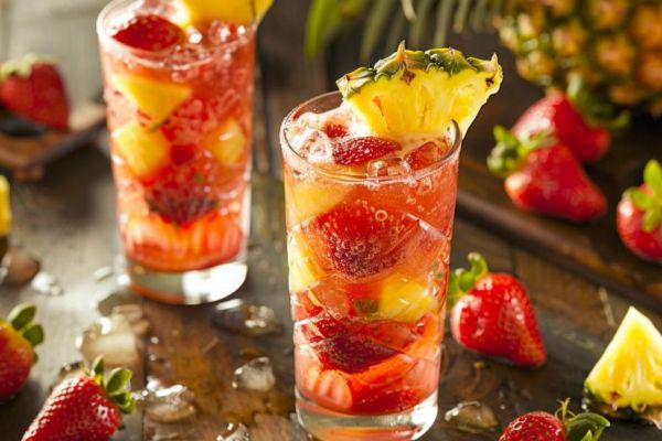 Pineapple-Strawberry-Cocktails