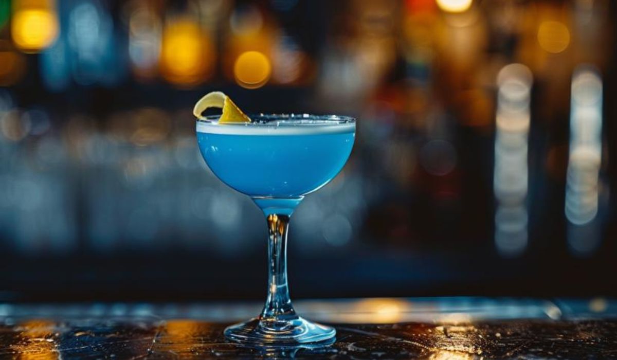 Blue-Blazer-Cocktail